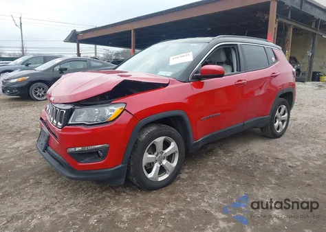 2018 Jeep Compass Latitude 4X4 z USA, uszkodzony, nr VIN 3C4NJDBBXJT167785